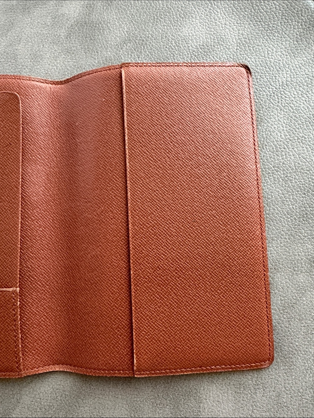 Vintage Louis Vuitton Passport Holder - Picture 5 of 8